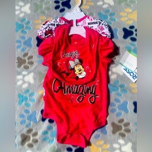 Gerber - 2 pack Onesies- with Bib- baby girl- 3-6 months  Minnie Mouse Amazing